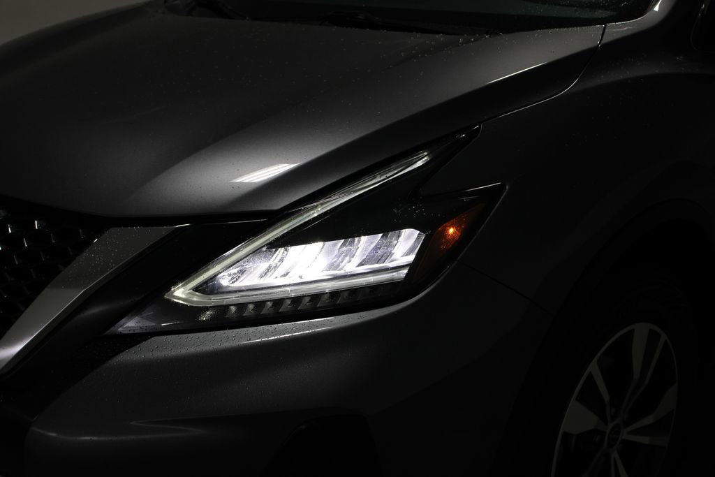 Used 2023 Nissan Murano SV image 49