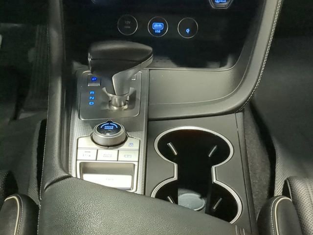 Used 2022 Genesis G70 2.0T w/ Prestige Package image 17