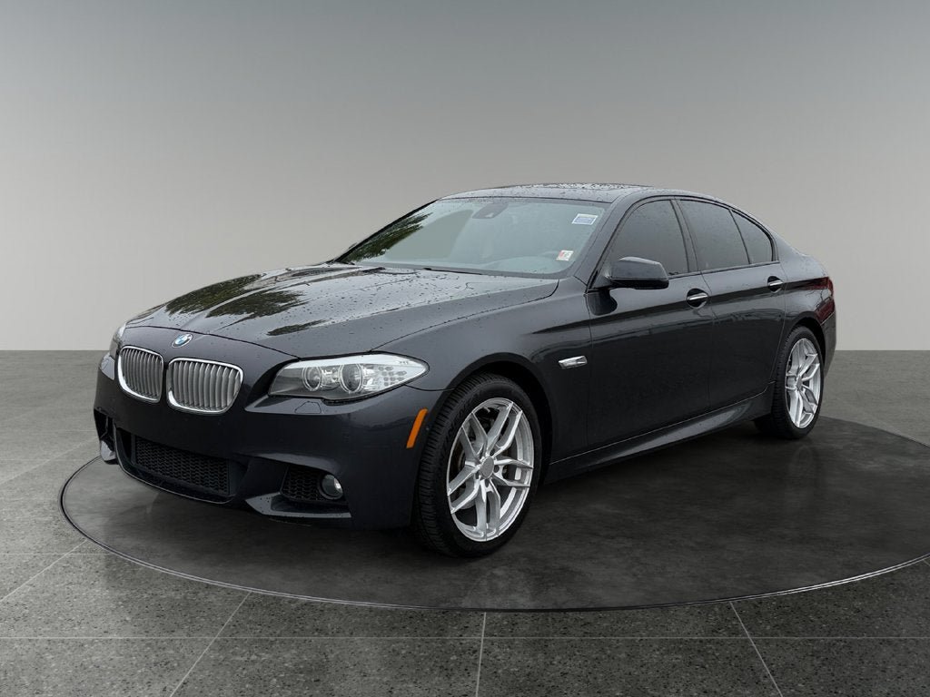 Used 2012 BMW 550i Sedan RWD image 3