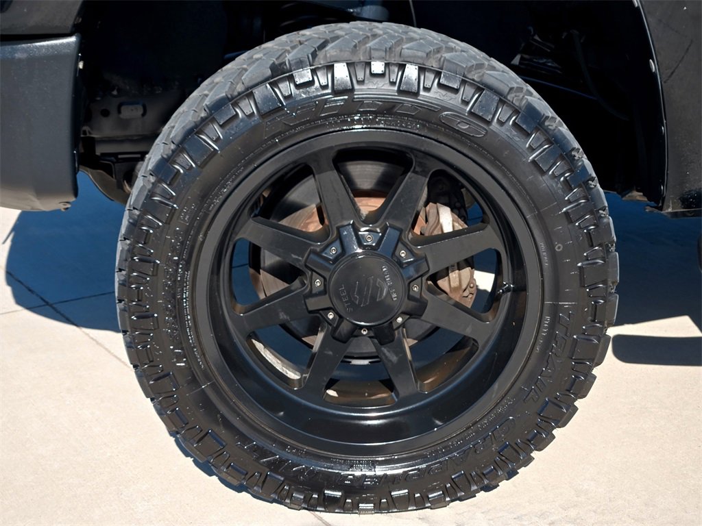 Used 2017 Toyota Tundra SR5 image 9