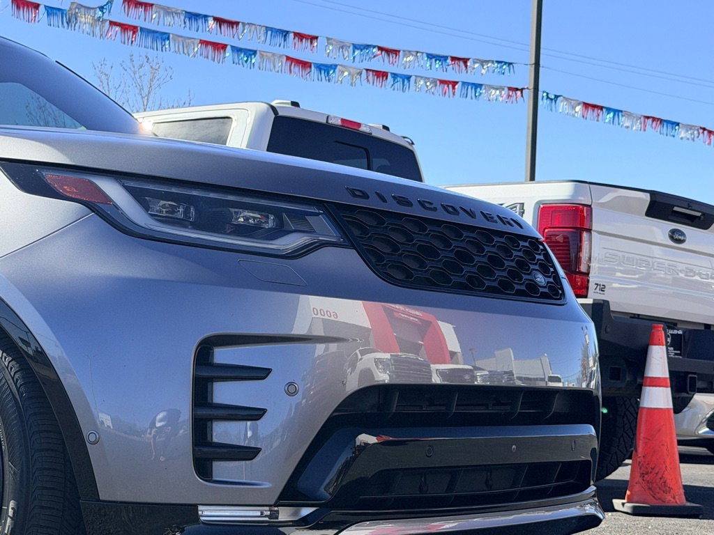 Used 2021 Land Rover Discovery S R-Dynamic AWD/4WD image 45