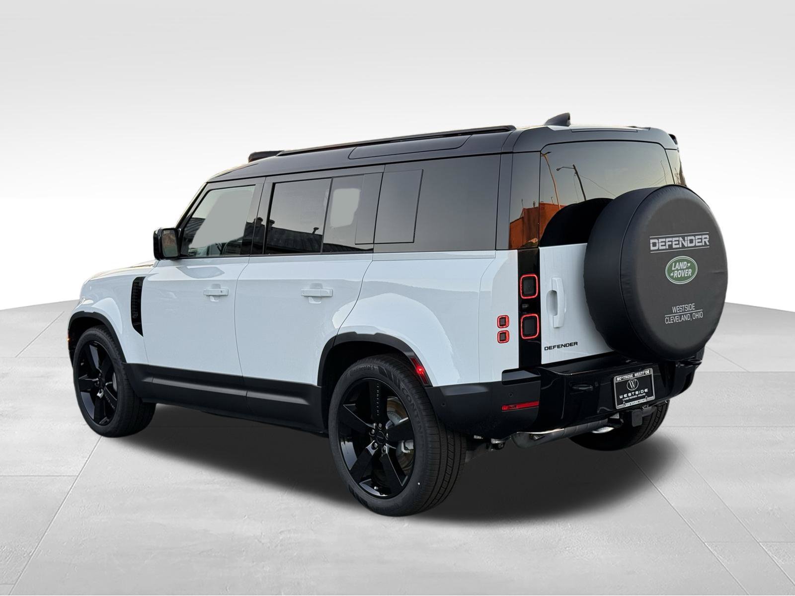 New 2026 Land Rover Defender 110 S AWD/4WD image 4