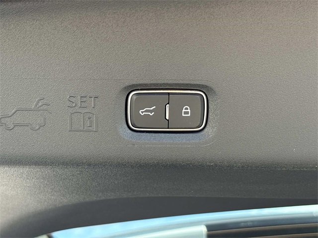 New 2025 Ford Expedition Active image 13