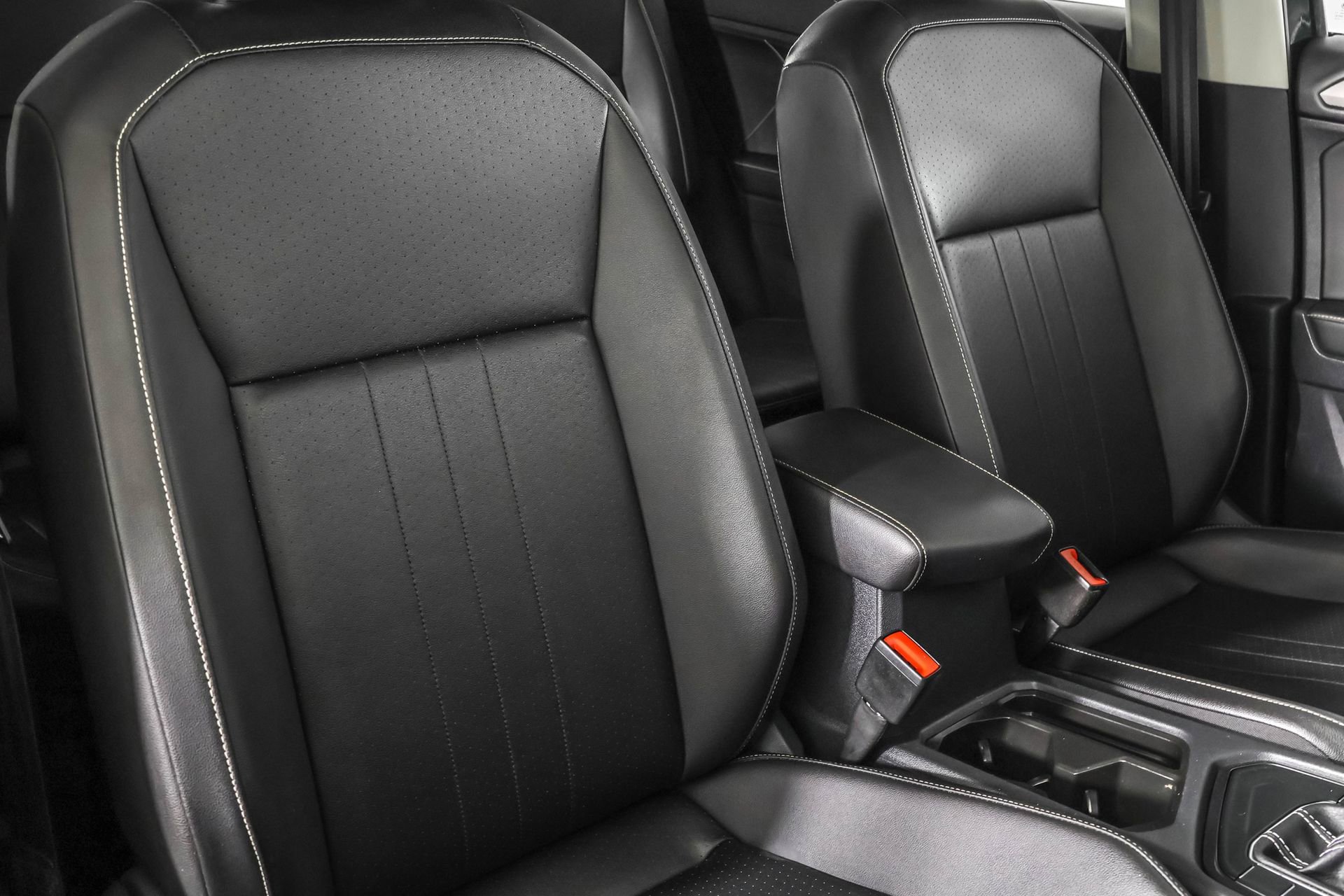 Used 2022 Volkswagen Tiguan SE image 47