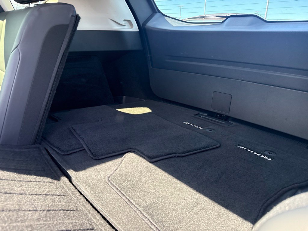 Certified 2023 Nissan Rogue SV w/ SV Premium B Package AWD/4WD image 30