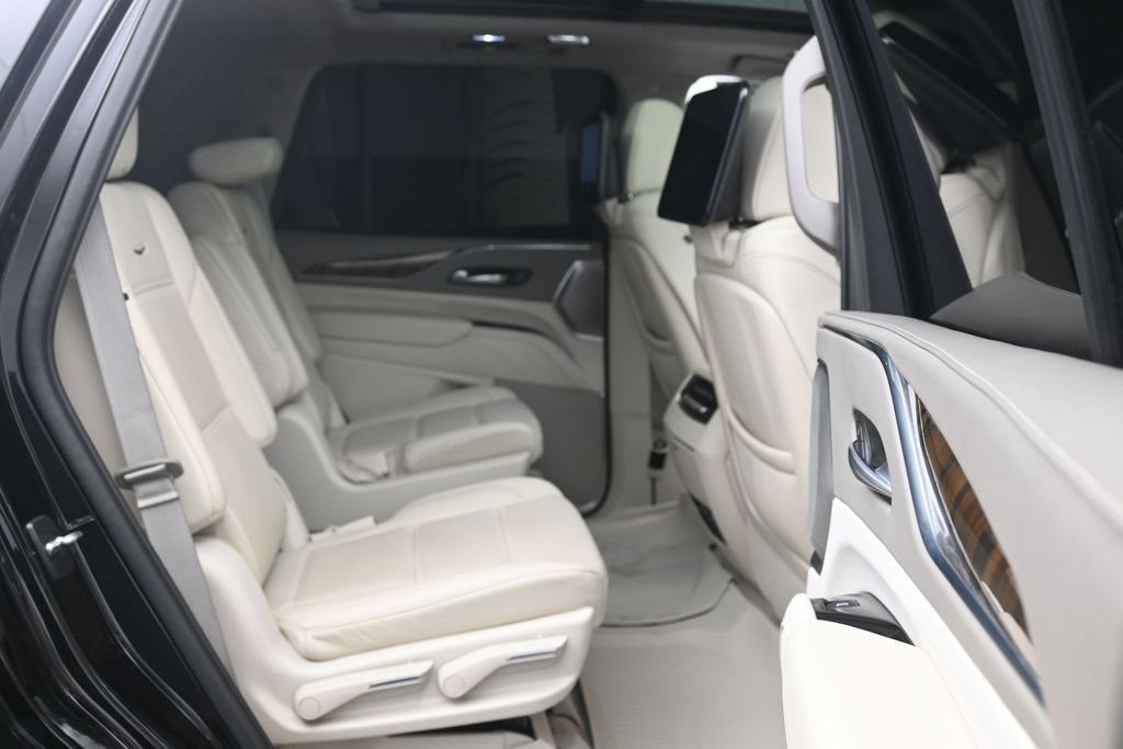 Certified 2021 Cadillac Escalade Premium Luxury Platinum AWD/4WD image 12