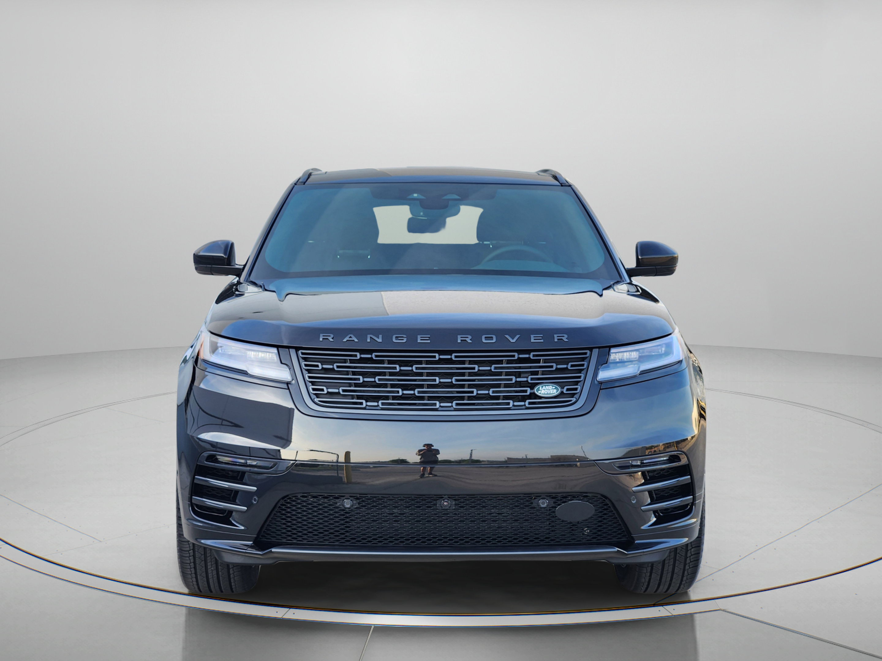 New 2026 Land Rover Range Rover Velar Dynamic SE AWD/4WD image 6