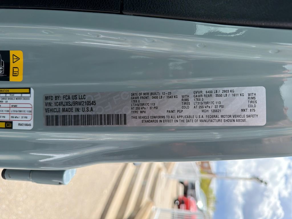 Used 2024 Jeep Wrangler Unlimited Rubicon 392 image 30