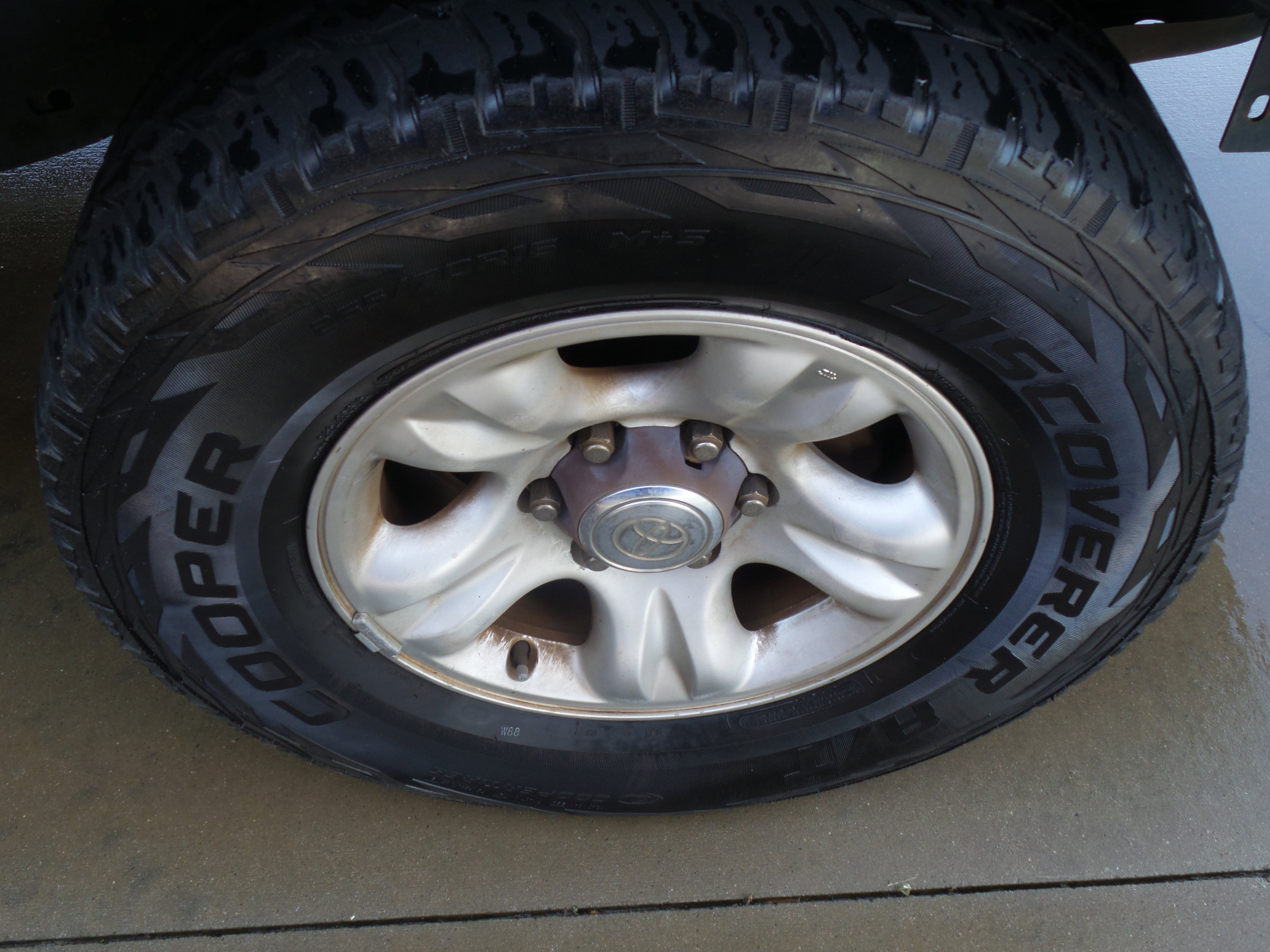 Used 2001 Toyota 4Runner SR5 image 13