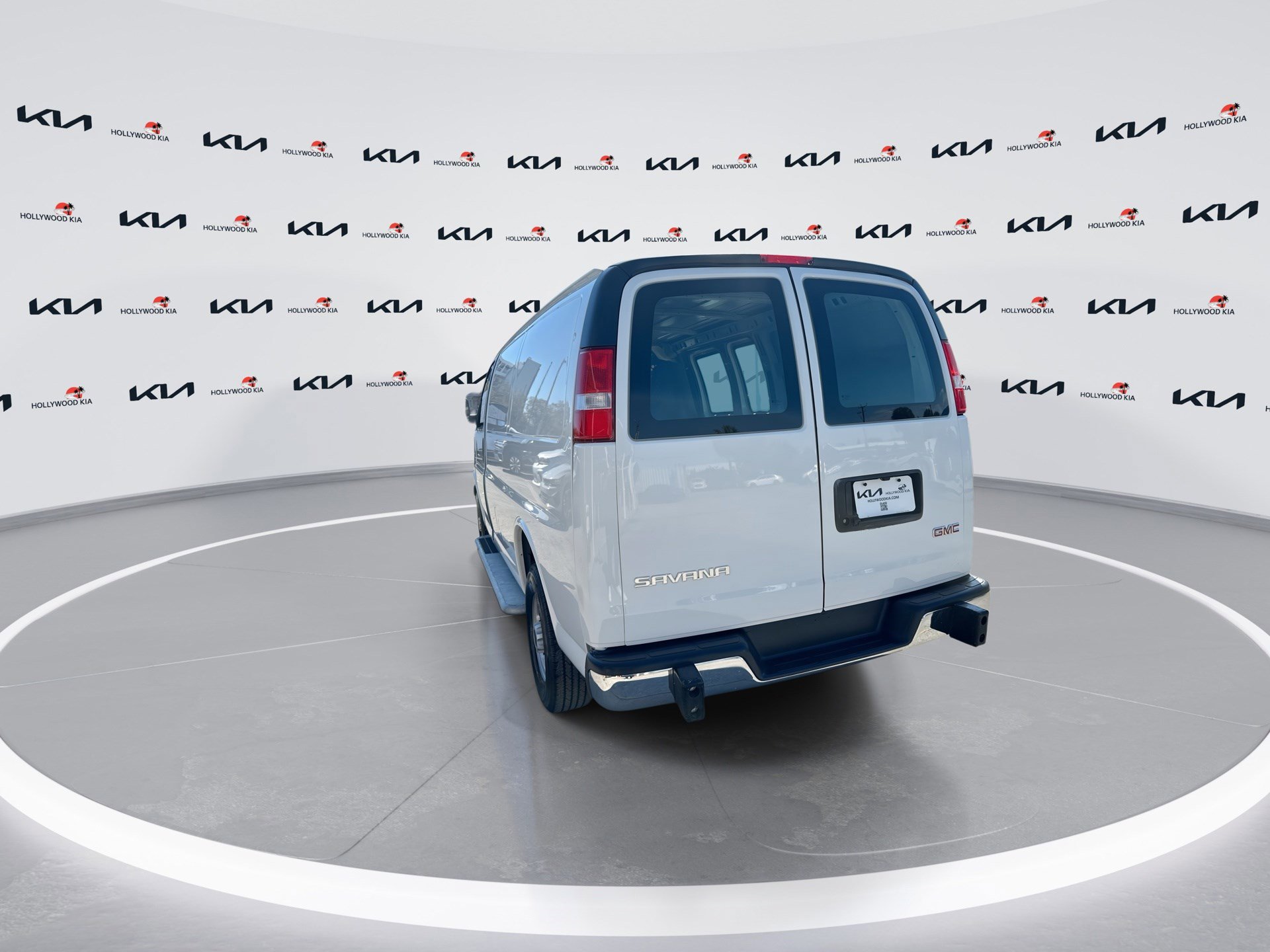 Used 2024 GMC Savana 2500 w/ Driver Convenience Package image 6