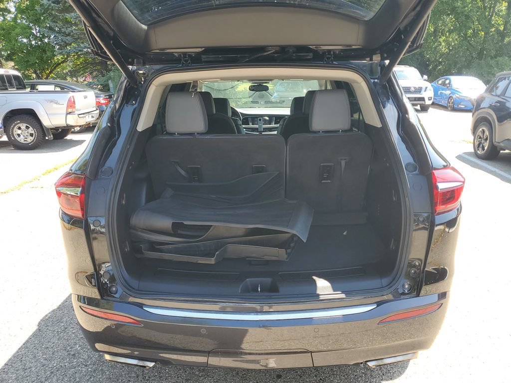 Used 2021 Buick Enclave Essence FWD image 28
