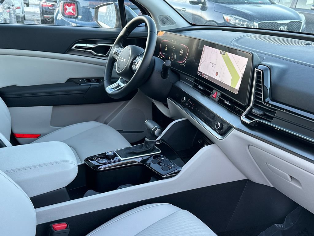 Certified 2024 Kia Sportage EX image 14