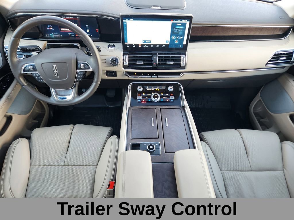 Used 2024 Lincoln Navigator L Reserve image 14