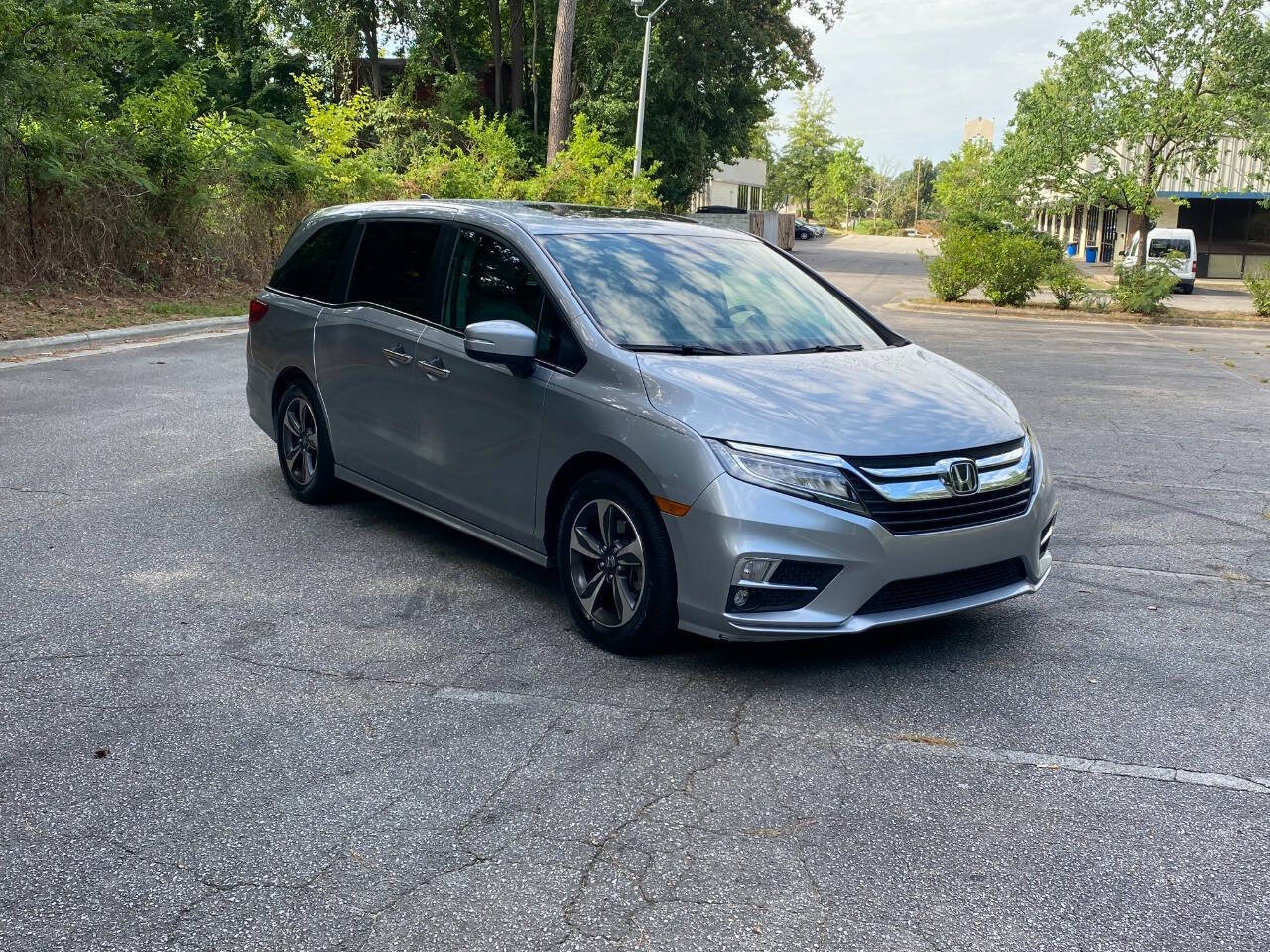 Used 2019 Honda Odyssey Touring image 3