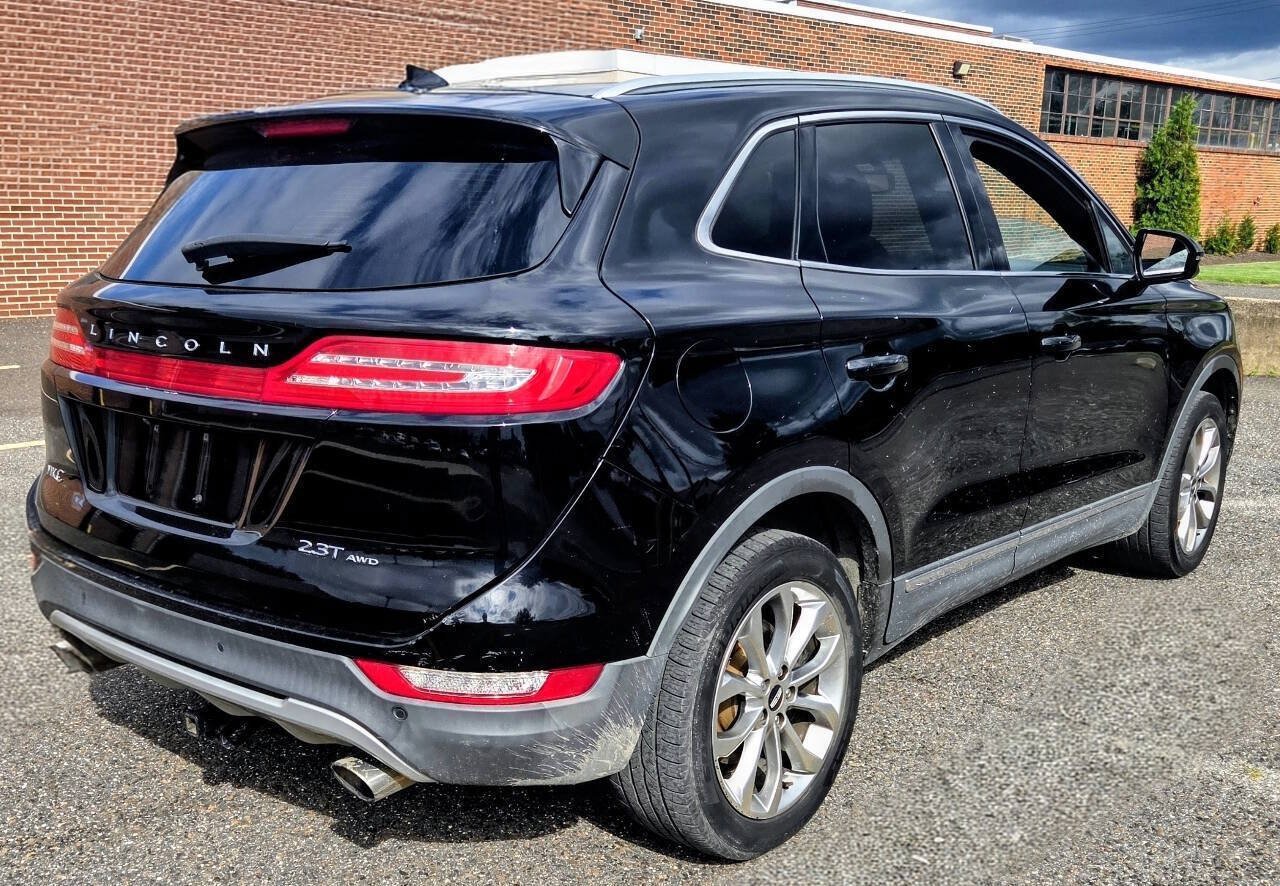 Used 2017 Lincoln MKC Select w/ Select Plus Package AWD/4WD image 8