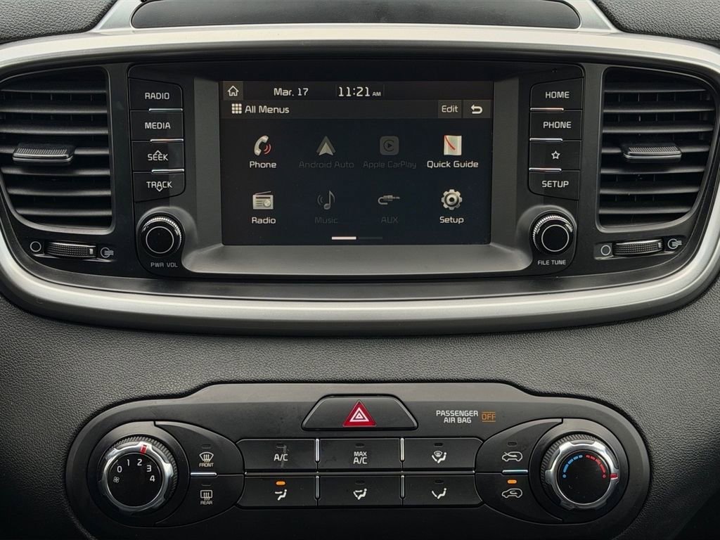 Used 2020 Kia Sorento LX image 17