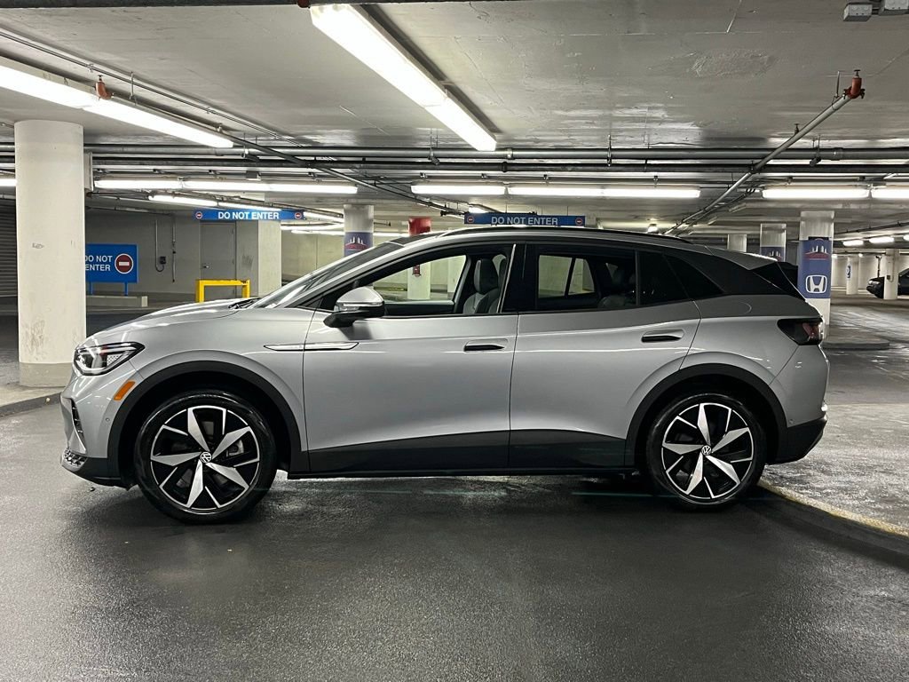 Used 2023 Volkswagen ID.4 S image 34