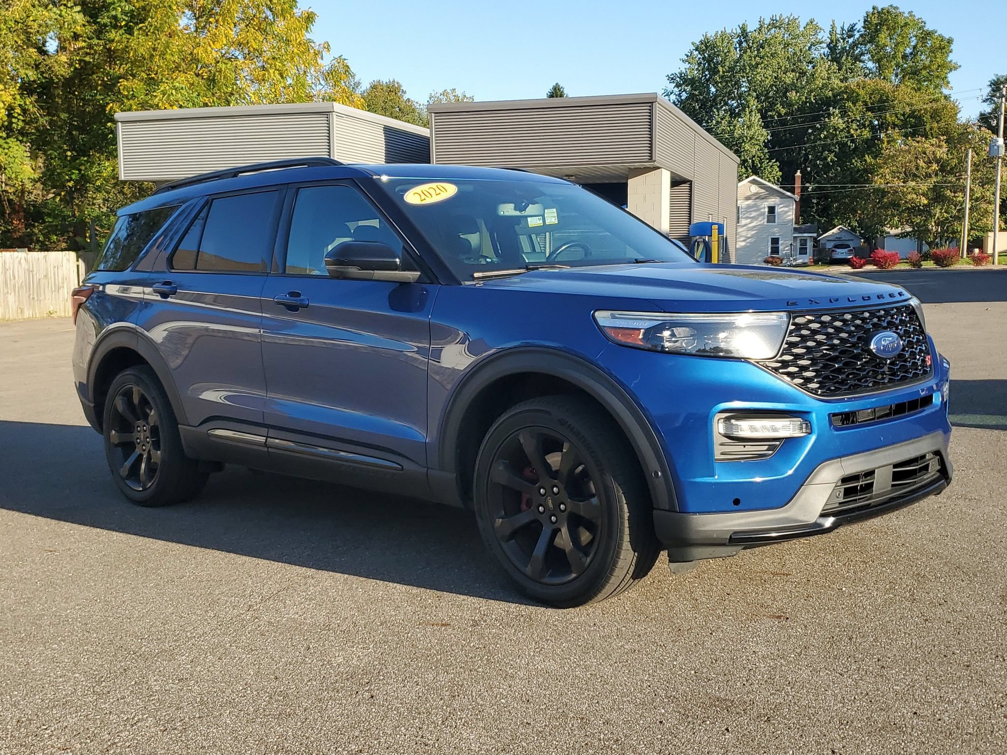 Used 2020 Ford Explorer ST w/ ST High-Performance Pack AWD/4WD image 3