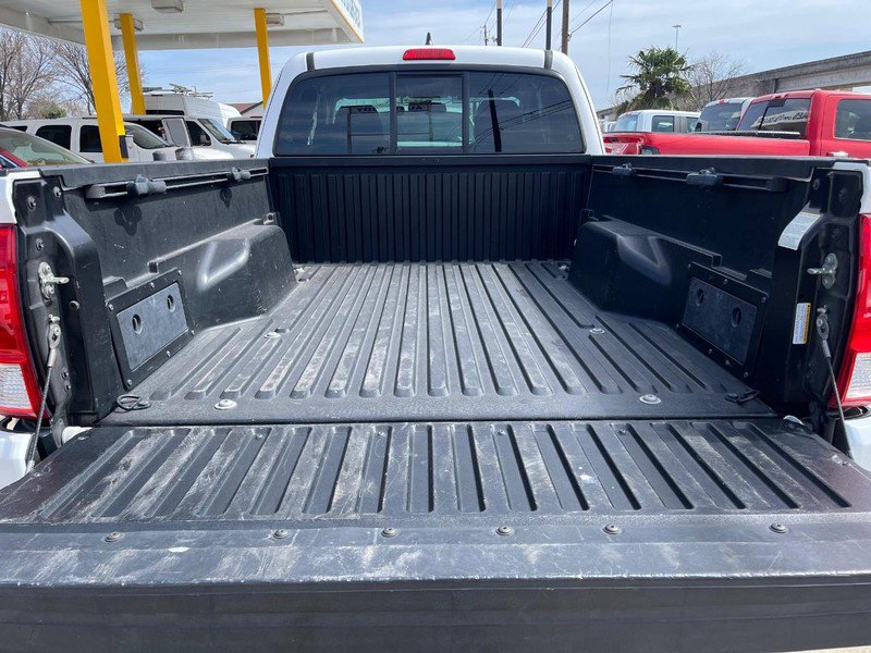 Used 2017 Toyota Tacoma SR w/ SR Convenience Package image 7