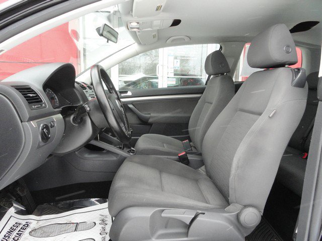 Used 2008 Volkswagen Rabbit 2-Door image 8