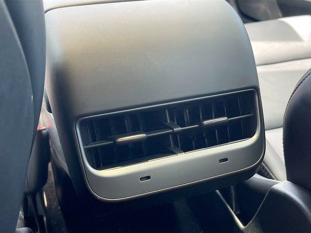 Used 2022 Tesla Model 3 Standard Range RWD image 34