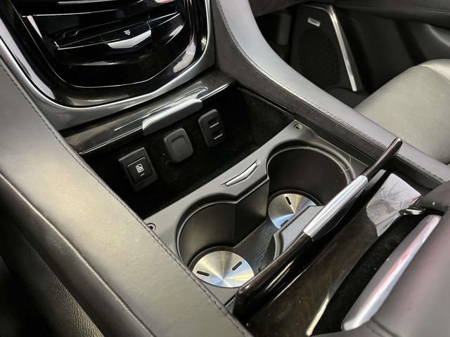 Used 2018 Cadillac Escalade Platinum image 26
