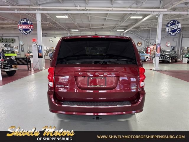 Used 2019 Dodge Grand Caravan SXT image 4