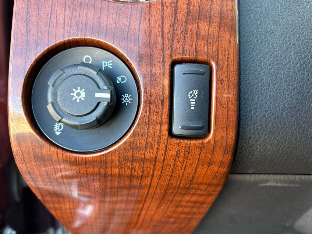 Used 2015 Ford F350 King Ranch w/ FX4 Off-Road Package AWD/4WD image 21