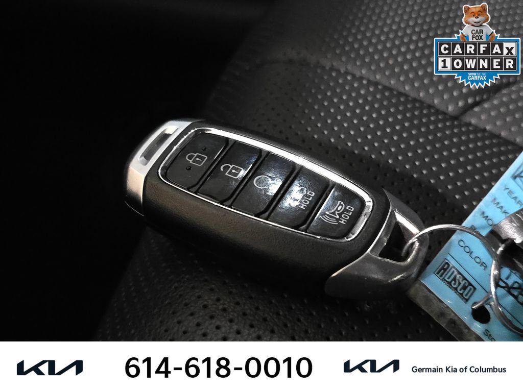 Used 2023 Hyundai Elantra Limited w/ Cargo Package image 33