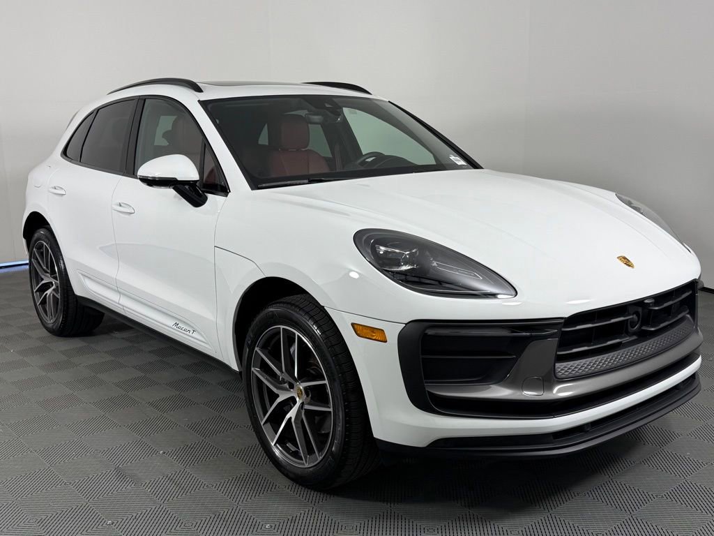 Certified 2026 Porsche Macan Turbo image 9