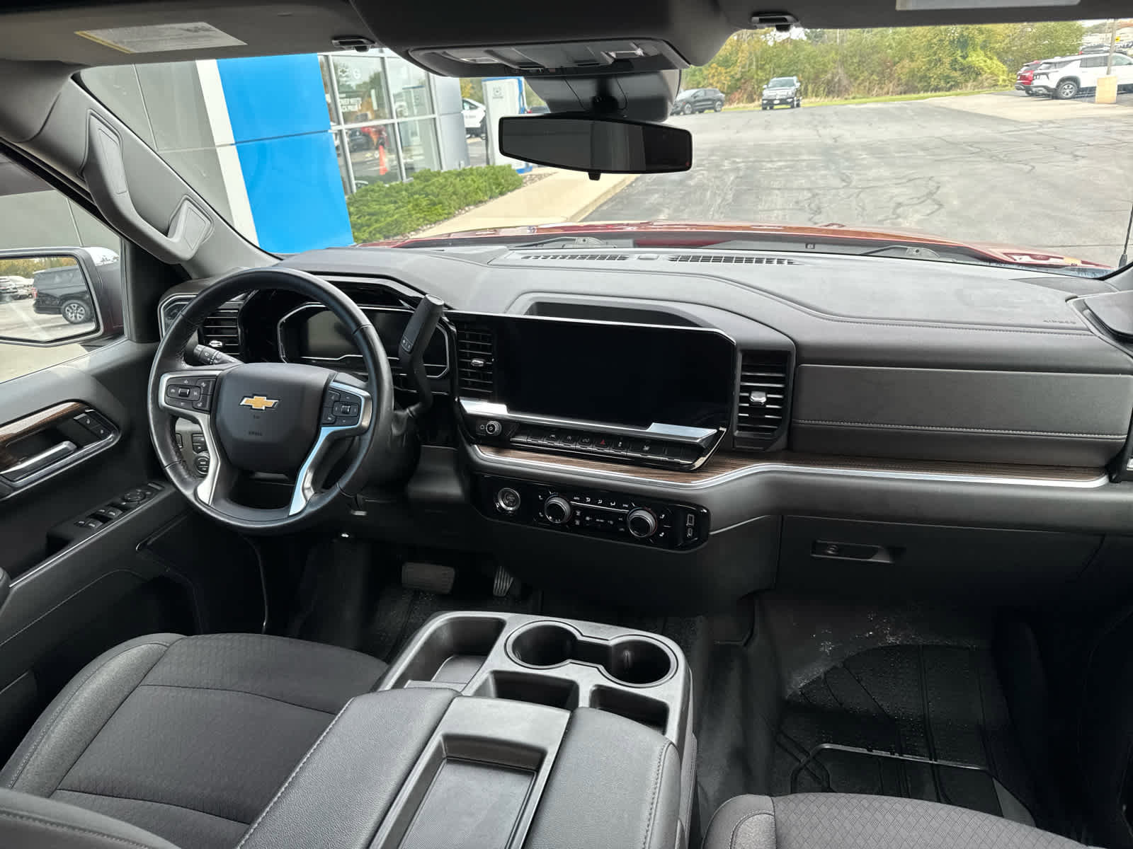 Used 2022 Chevrolet Silverado 1500 LT w/ Protection Package image 6