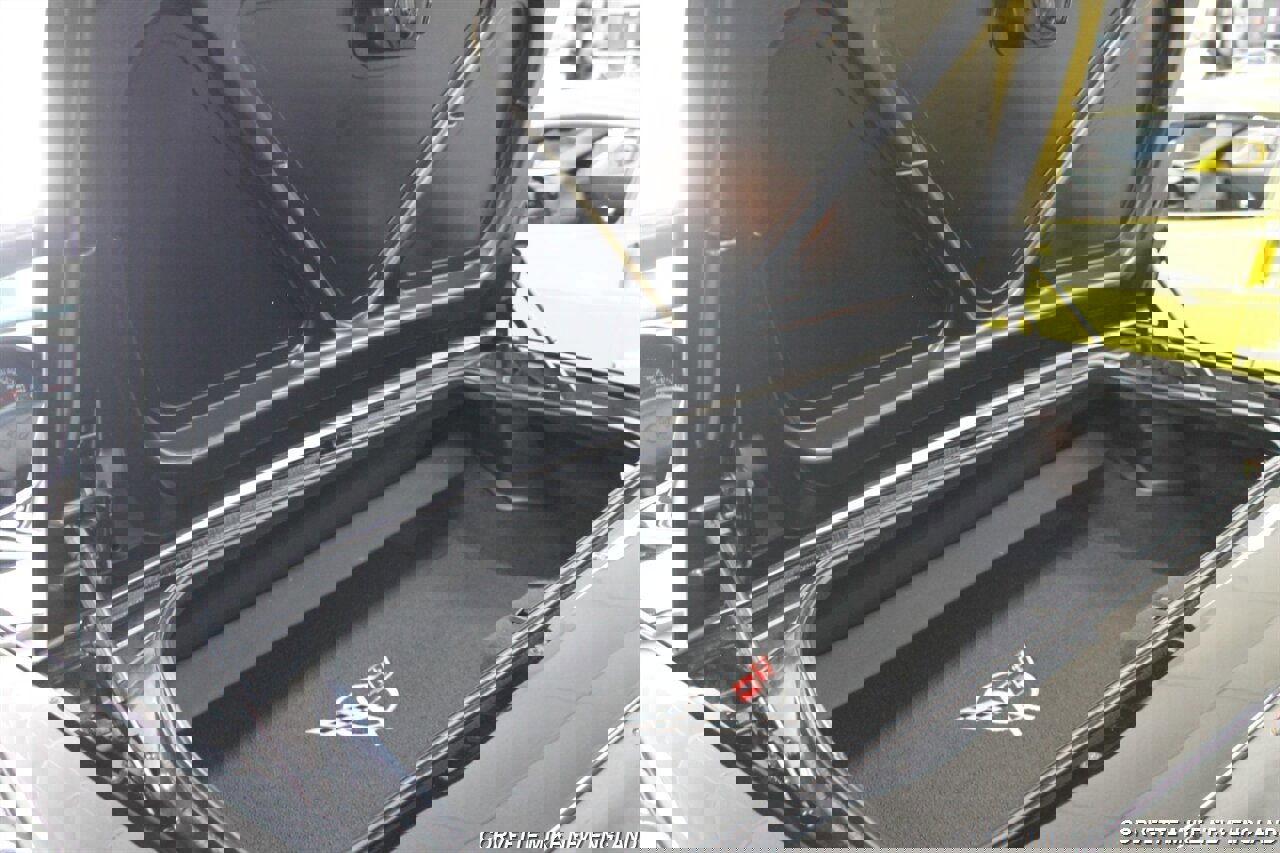 Used 2003 Chevrolet Corvette Convertible w/ Preferred Equipment Group1 image 35