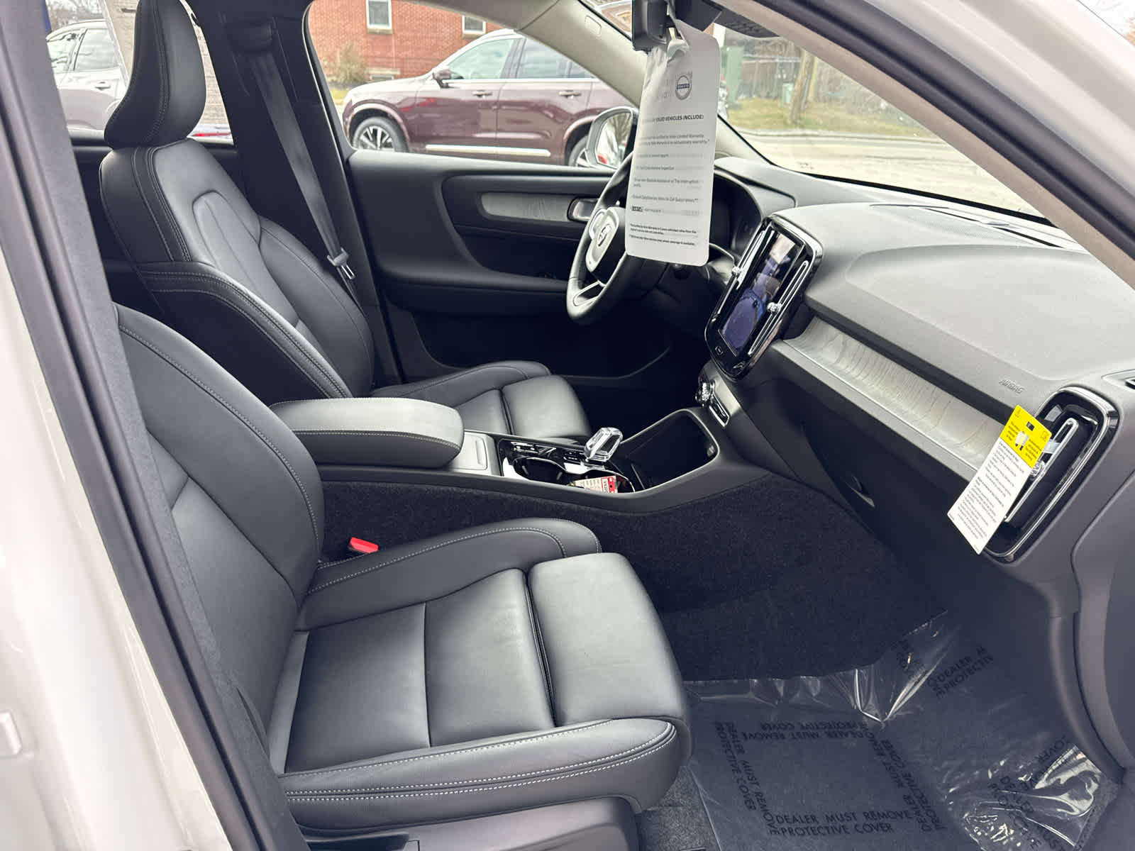 Used 2026 Volvo XC40 B5 Plus w/ Protection Package Premier image 29
