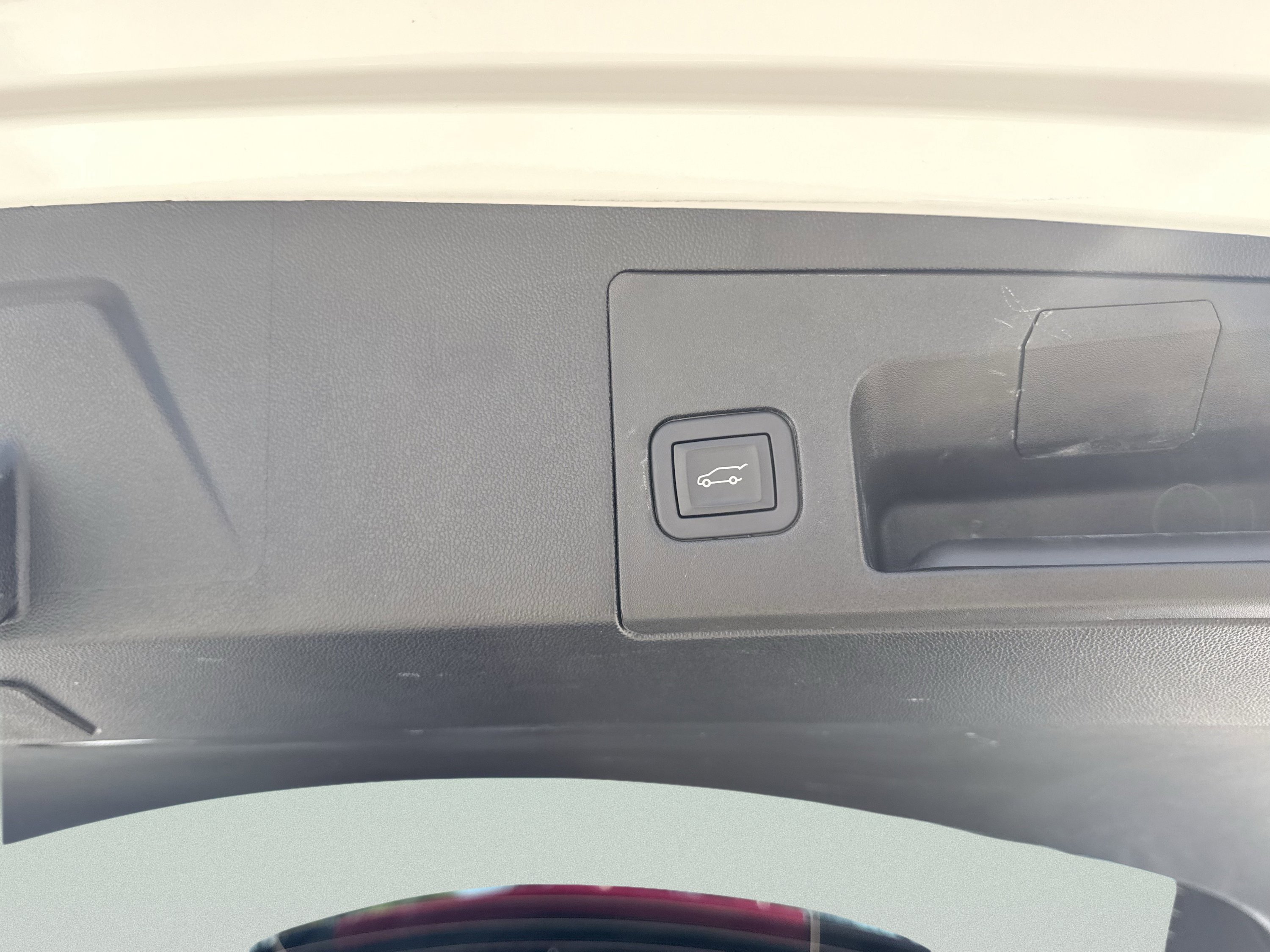Used 2025 Cadillac XT5 Premium Luxury FWD image 17