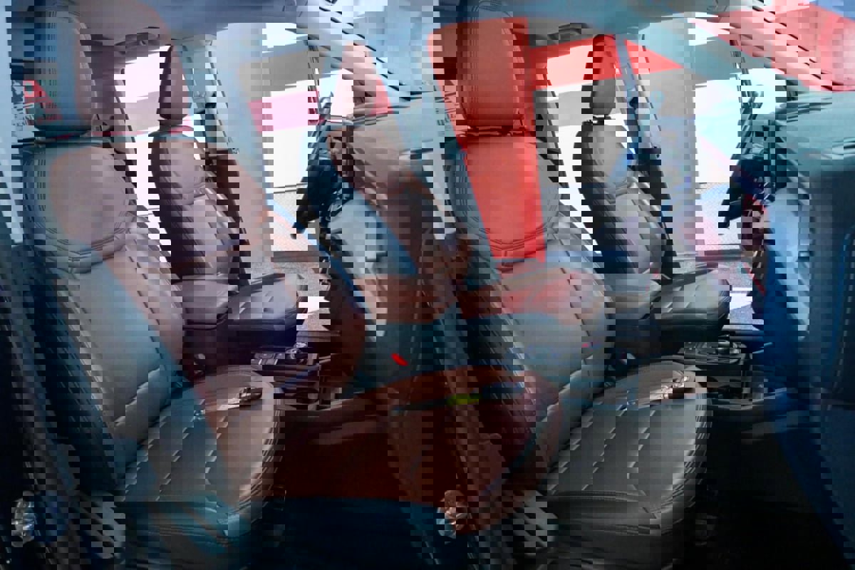 Used 2022 Ford Maverick Lariat w/ Lariat Luxury Package image 25