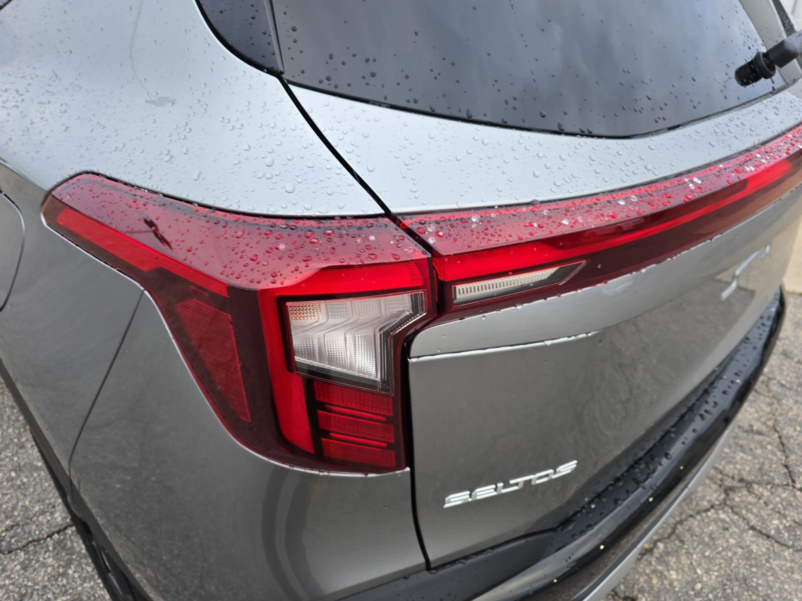 New 2026 Kia Seltos S FWD image 36