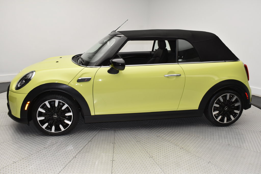 Used 2024 MINI Cooper S FWD image 8