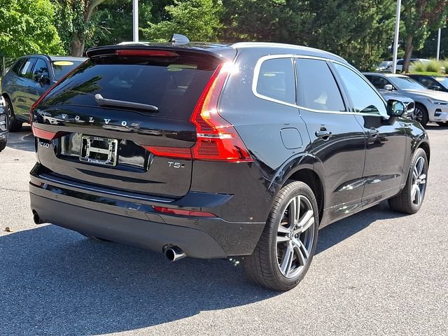 Used 2018 Volvo XC60 T5 Momentum w/ Vision Package AWD/4WD image 6