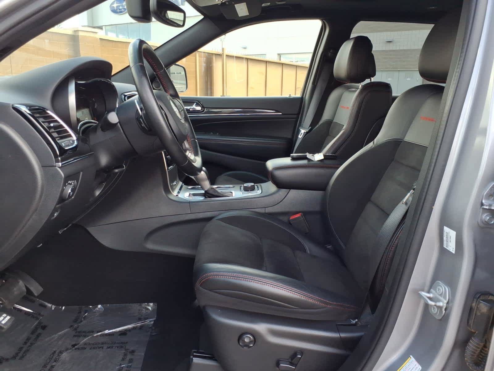 Used 2020 Jeep Grand Cherokee Trailhawk AWD/4WD image 24