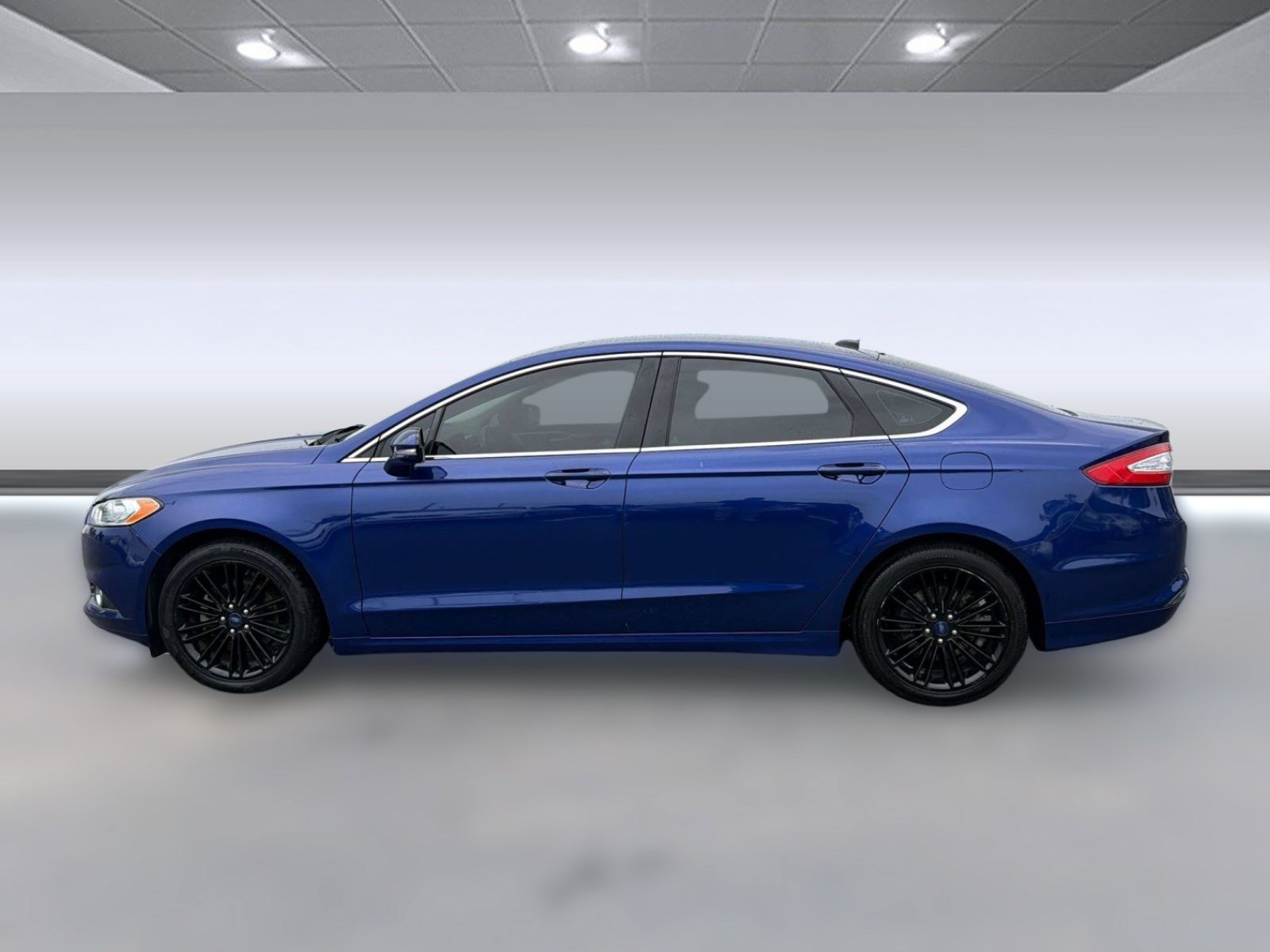 Used 2013 Ford Fusion SE FWD image 2