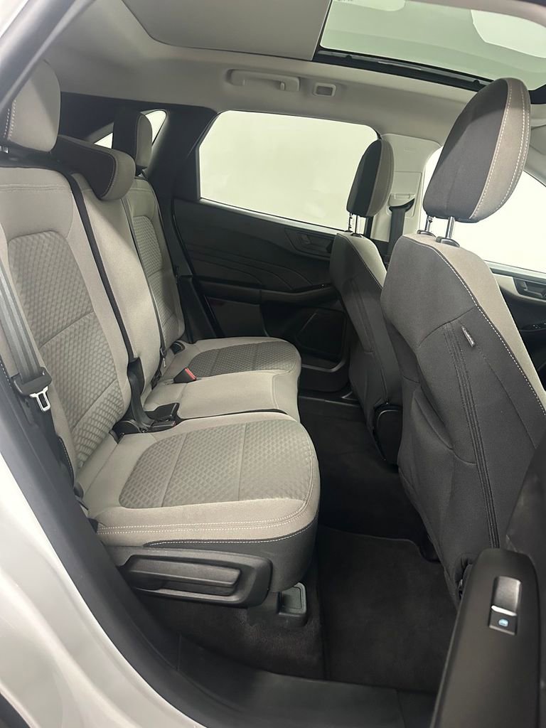 Used 2022 Ford Escape SE AWD/4WD image 29