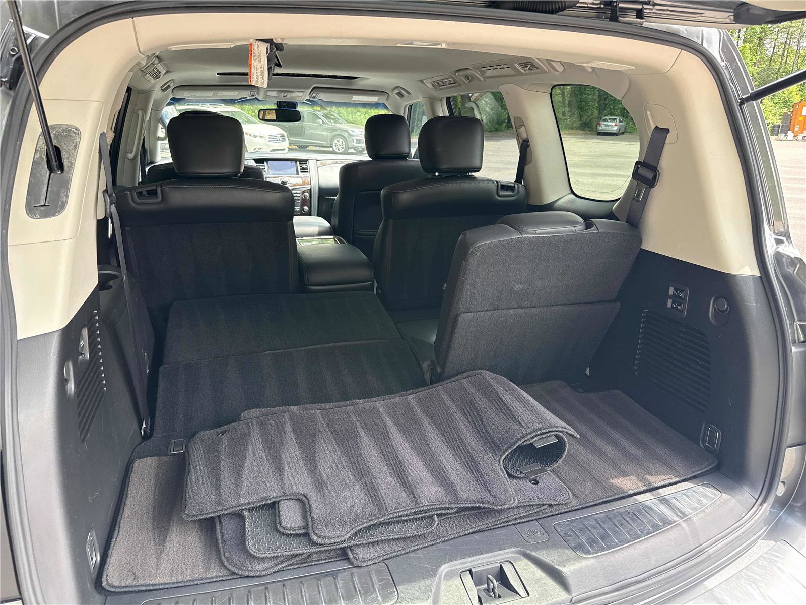 Used 2016 INFINITI QX80 2WD image 32