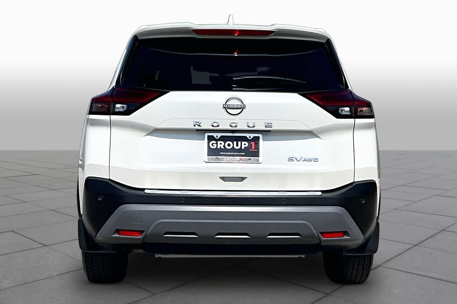 Used 2023 Nissan Rogue SV AWD/4WD image 5