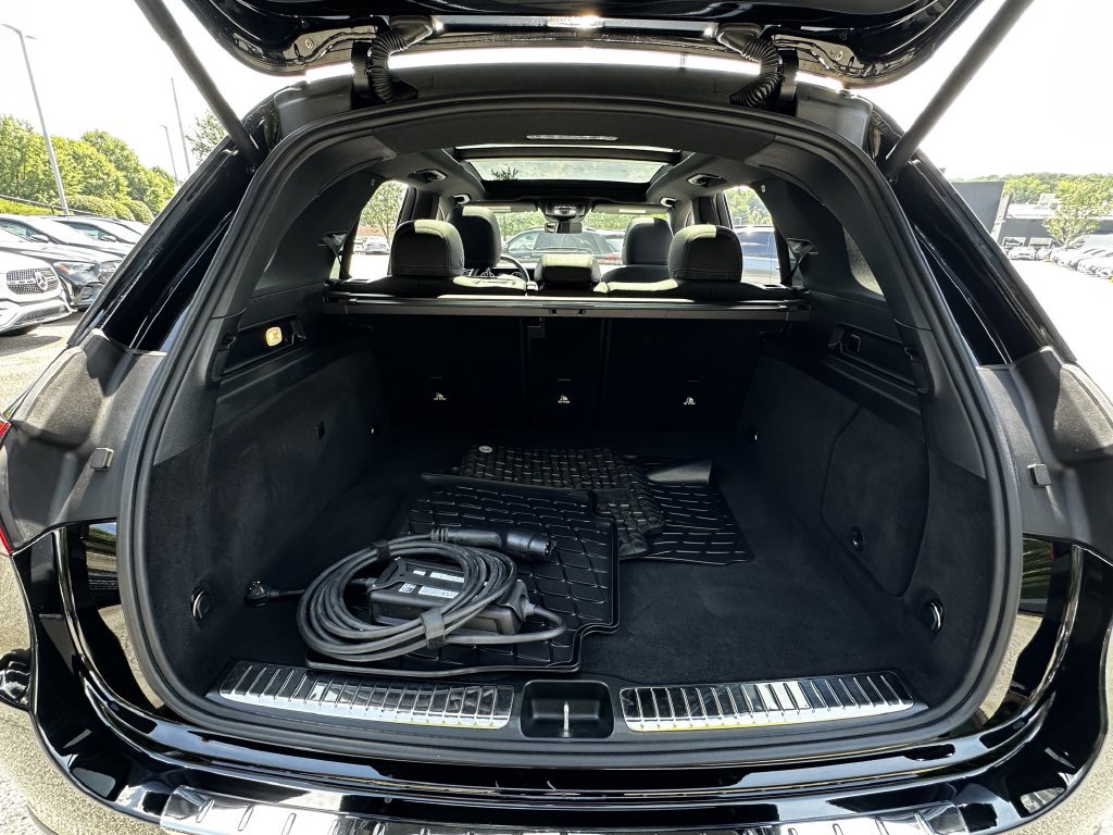 Certified 2025 Mercedes-Benz GLE 450e 4MATIC w/ Driver Assistance Package image 21