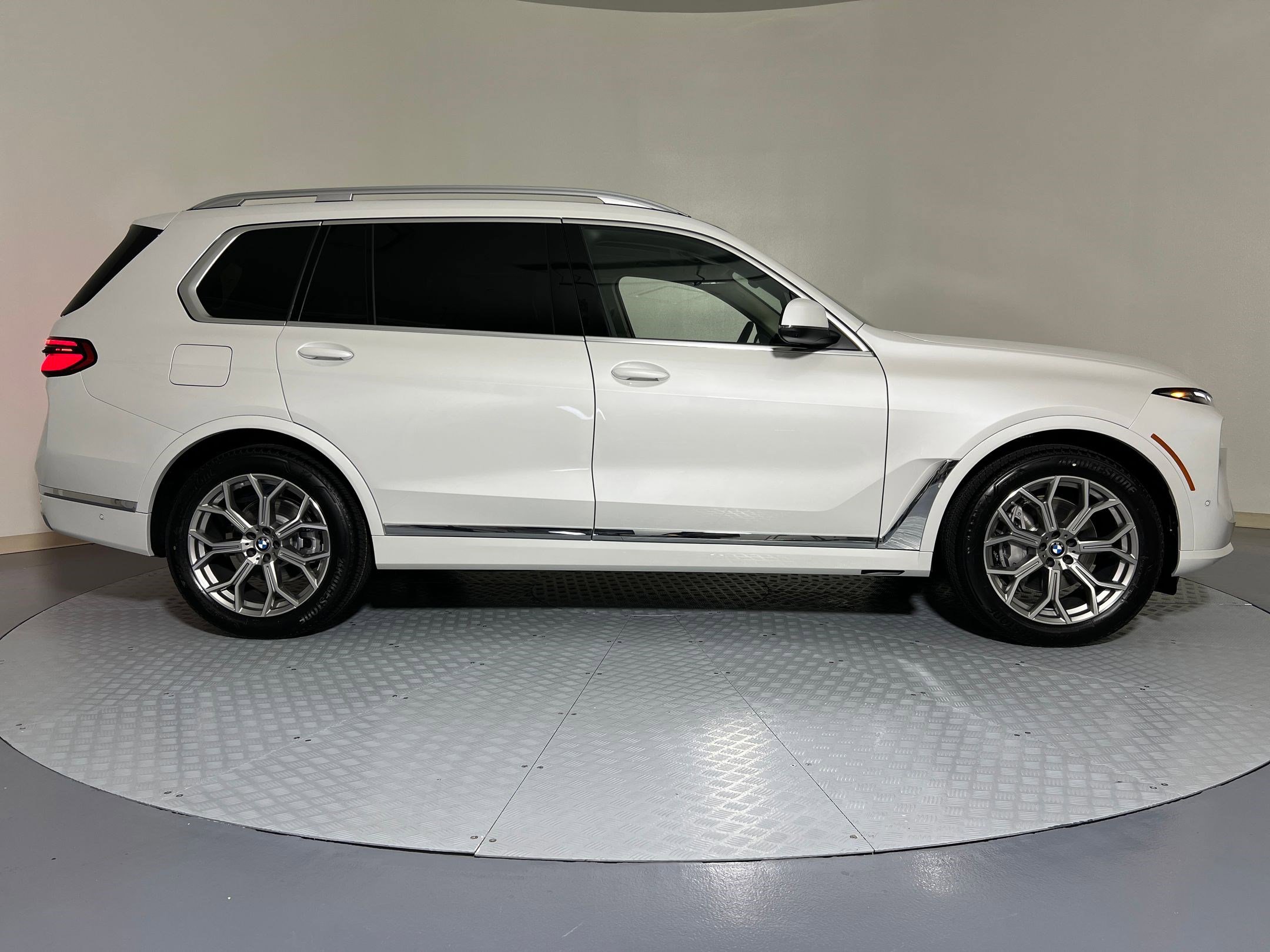 Used 2026 BMW X7 xDrive40i image 8