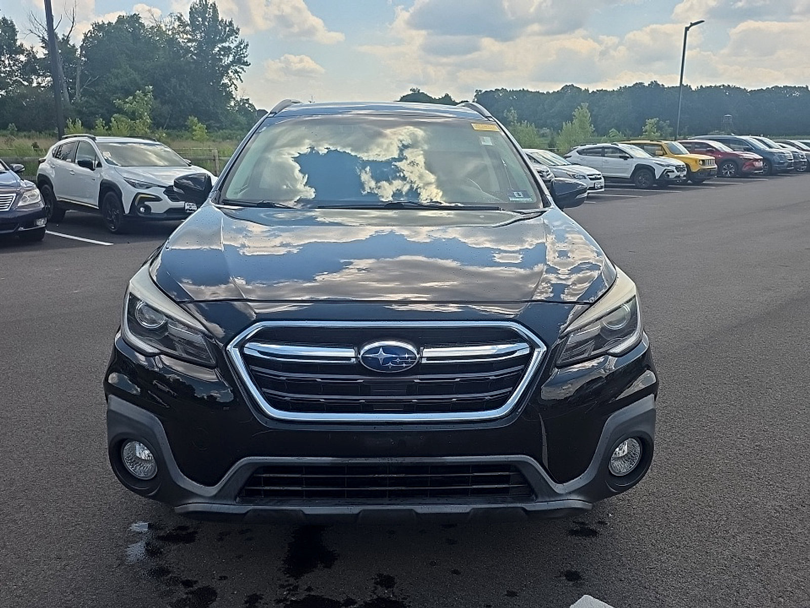 Used 2019 Subaru Outback 2.5i Touring AWD/4WD image 2
