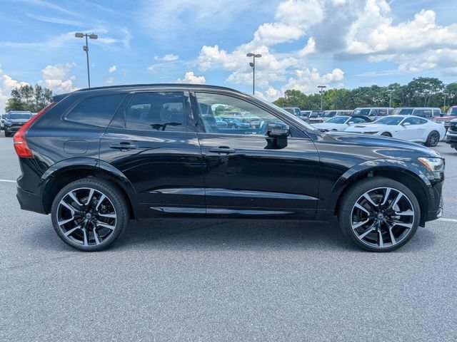 Used 2024 Volvo XC60 B5 Ultimate w/ Protection Package Premier AWD/4WD image 2