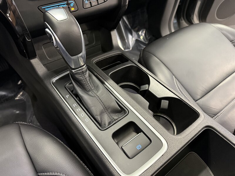 Used 2019 Ford Escape Titanium AWD/4WD image 37