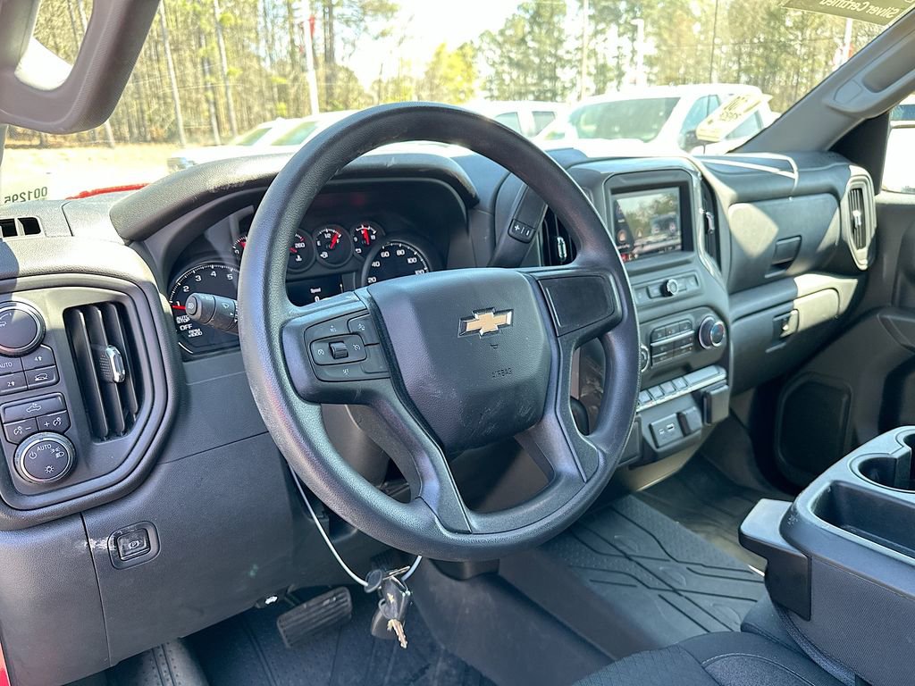 Used 2023 Chevrolet Silverado 1500 Custom image 10