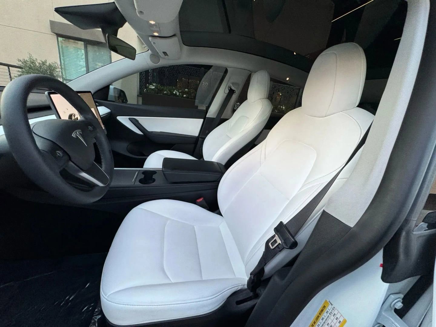 Used 2022 Tesla Model Y Performance image 11